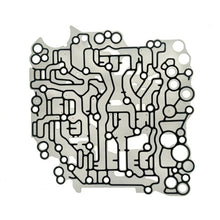Load image into Gallery viewer, Applicable 0DE/DQ500 Volkswagen Audi Auto transmission fittings valve body separator 211321E-T